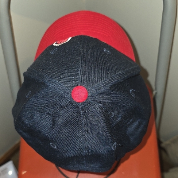 MLB Vintage Cleveland Indians Baseball Hat - Picture 4 of 6